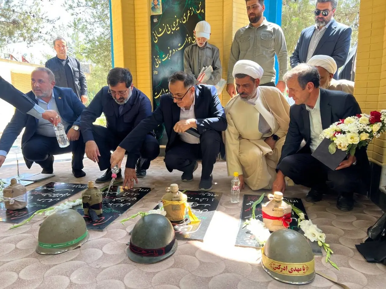 رئیس بنیاد شهید و امور ایثارگران به قم سفر کرد