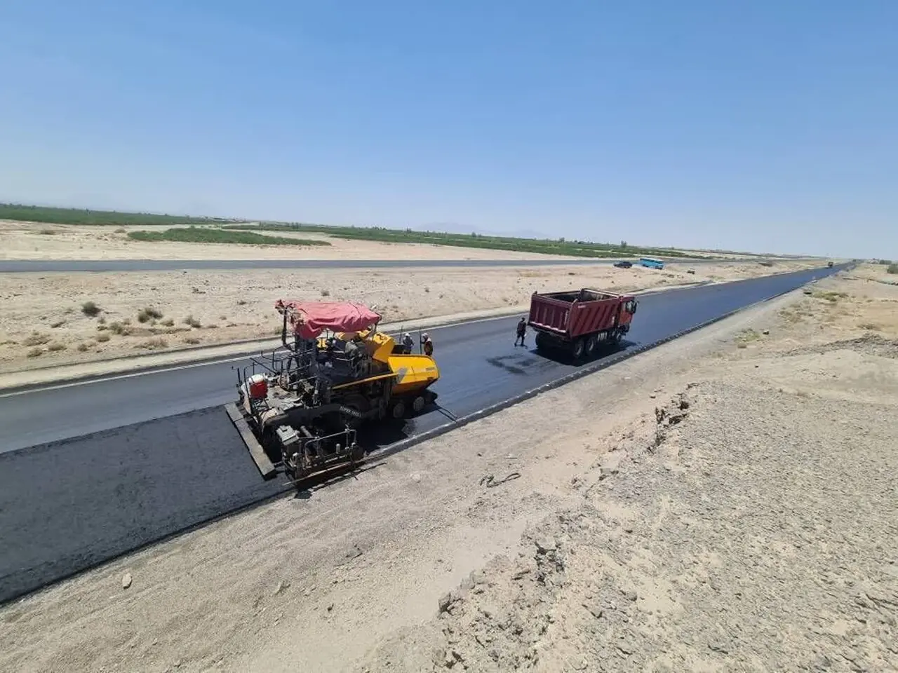 عملیات حذف نقطه حادثهخیز محور زرنه ۴۰ درصد پیشرفت دارد