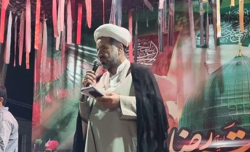 حجتالاسلام رستمی: شناخت تاریخ، راه مقابله با دشمنیهای آمریکا است