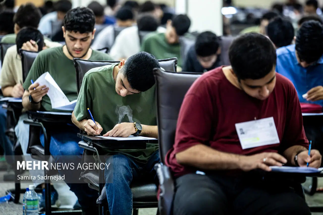  آغاز رقابت ۱۶ هزار و ۷۵۷ داوطلب قمی در کنکور سراسری