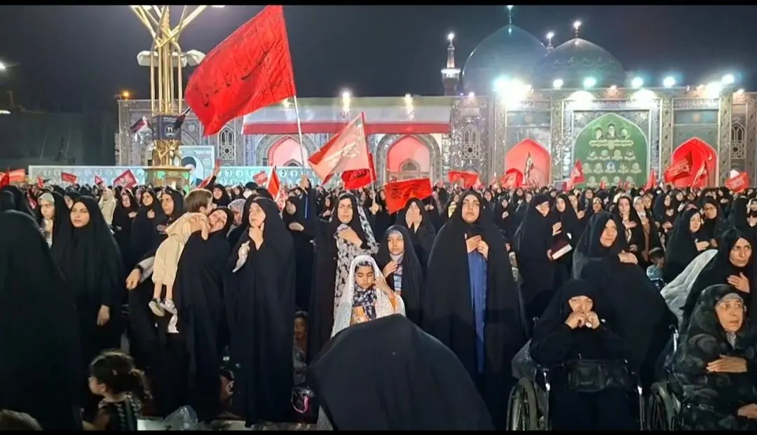 نوحه خوانی در مراسم چهلم تدفین رهبر شهید در حرم رضوی