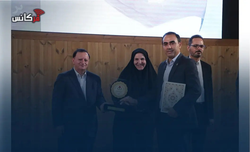 بیمه ایران نشان عالی مسئولیت اجتماعی را دریافت کرد