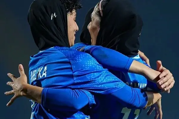  تساوی تیم فوتبال خاتون بم برابر النصر عربستان - پارس فوتبال