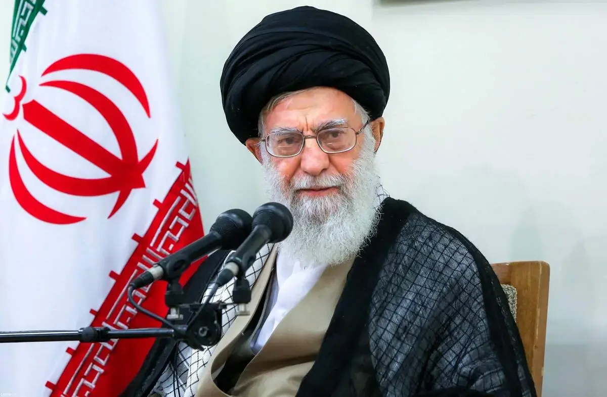  آیین بزرگداشت چهلم رهبر شهید در حرم امام رضا(ع)