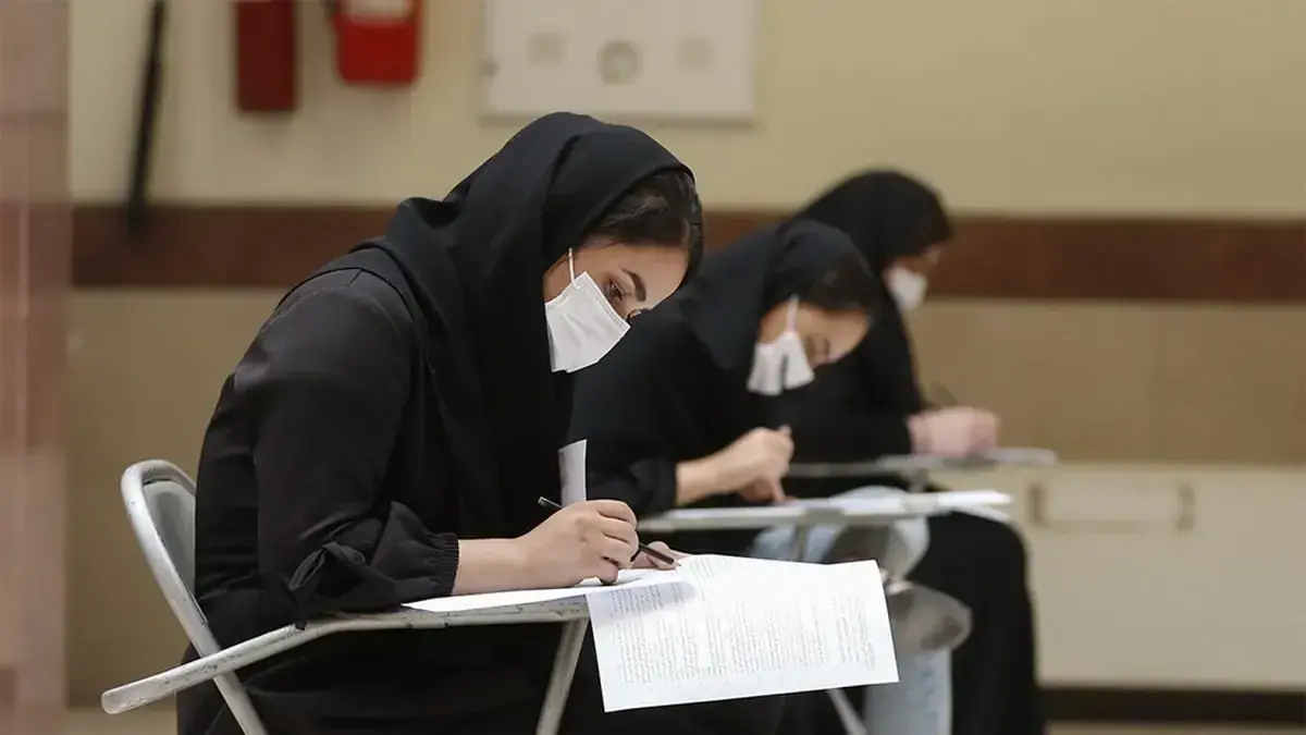 شرایط سخت کنکوریهای اهواز در تاریکی و گرمای ۵۰ درجه!