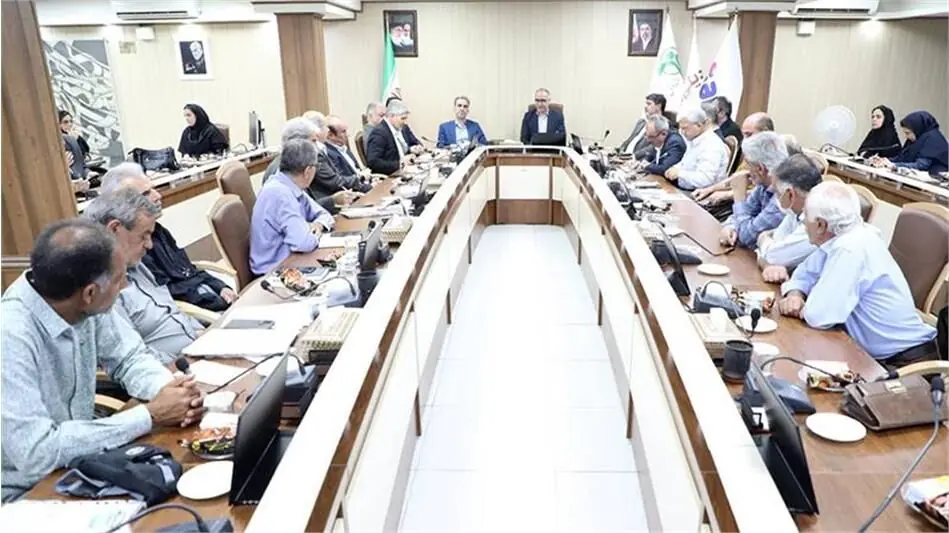 پیگیری مطالبات درمانی و متناسبسازی حقوق بازنشستگان فولاد