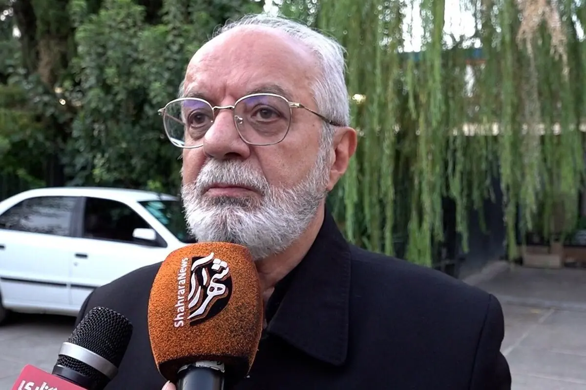 نقش رهبر شهید انقلاب در ترویج ادبیات مقاومت
