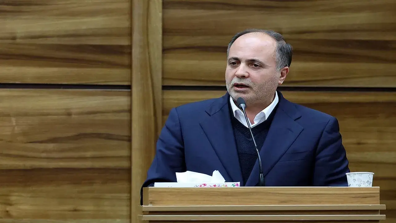 نوری قزلجه: دولت خسارات ناشی از جنگ به قایقهای صیادی را جبران میکند + فیلم