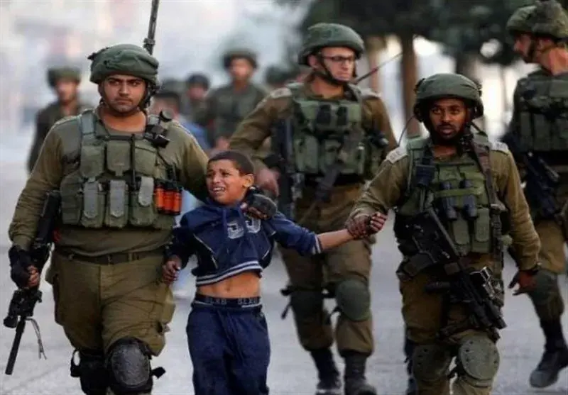کودک فلسطینی بر اثر جراحات تیراندازی ارتش صهیونیست به شهادت رسید
