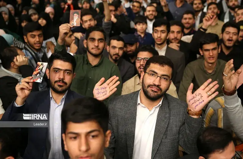 فرصت دانشجویان برای ثبتنام دیدار با رهبر انقلاب