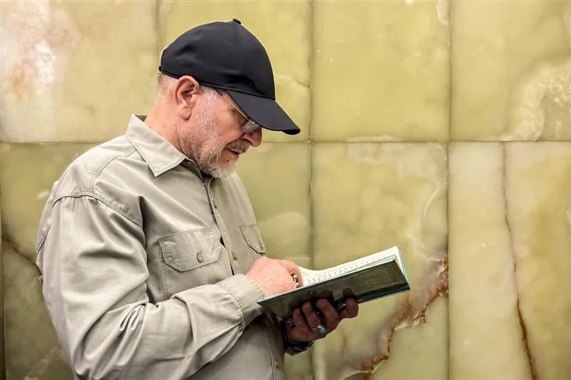 تشرف رئیس مجلس به زیارت مضجع شریف حضرت عباس (ع) - تسنیم