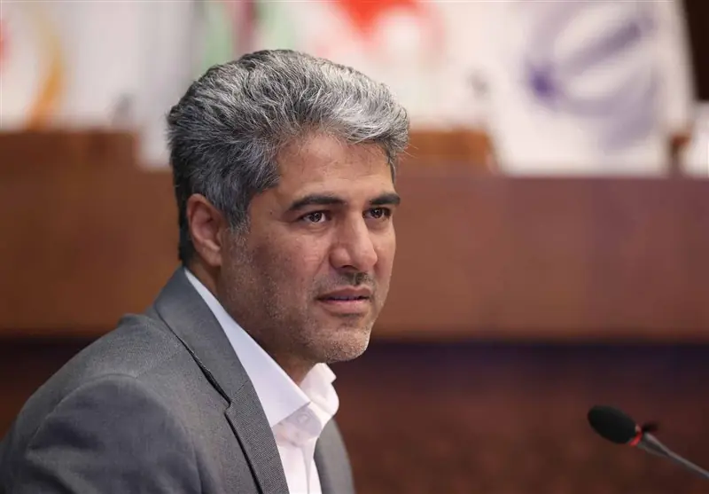 واکنش پورسلمان به حضور مالک نساجی و شهردار ارومیه درفدراسیون شمشیربازی - تسنیم