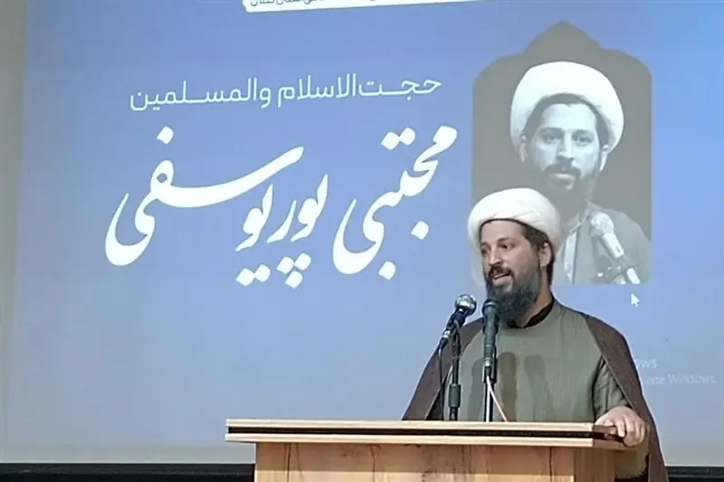 نسل جدید و نیروهای قدیمی انقلاب باید کنار هم قرار گیرند - تسنیم