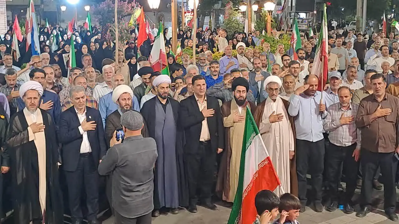 گزارش تصاویری از حضور با شکوه مردم انقلابی خوی در ایستگاه مقاومت