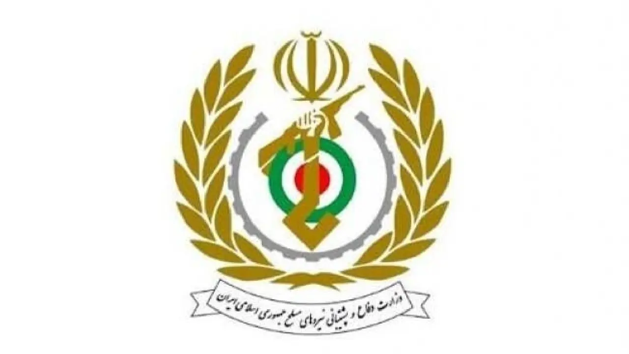 وزارت دفاع: صنعت دفاعی را متناسب با تجربه جنگهای اخیر بازآفرینی و به روز میکنیم