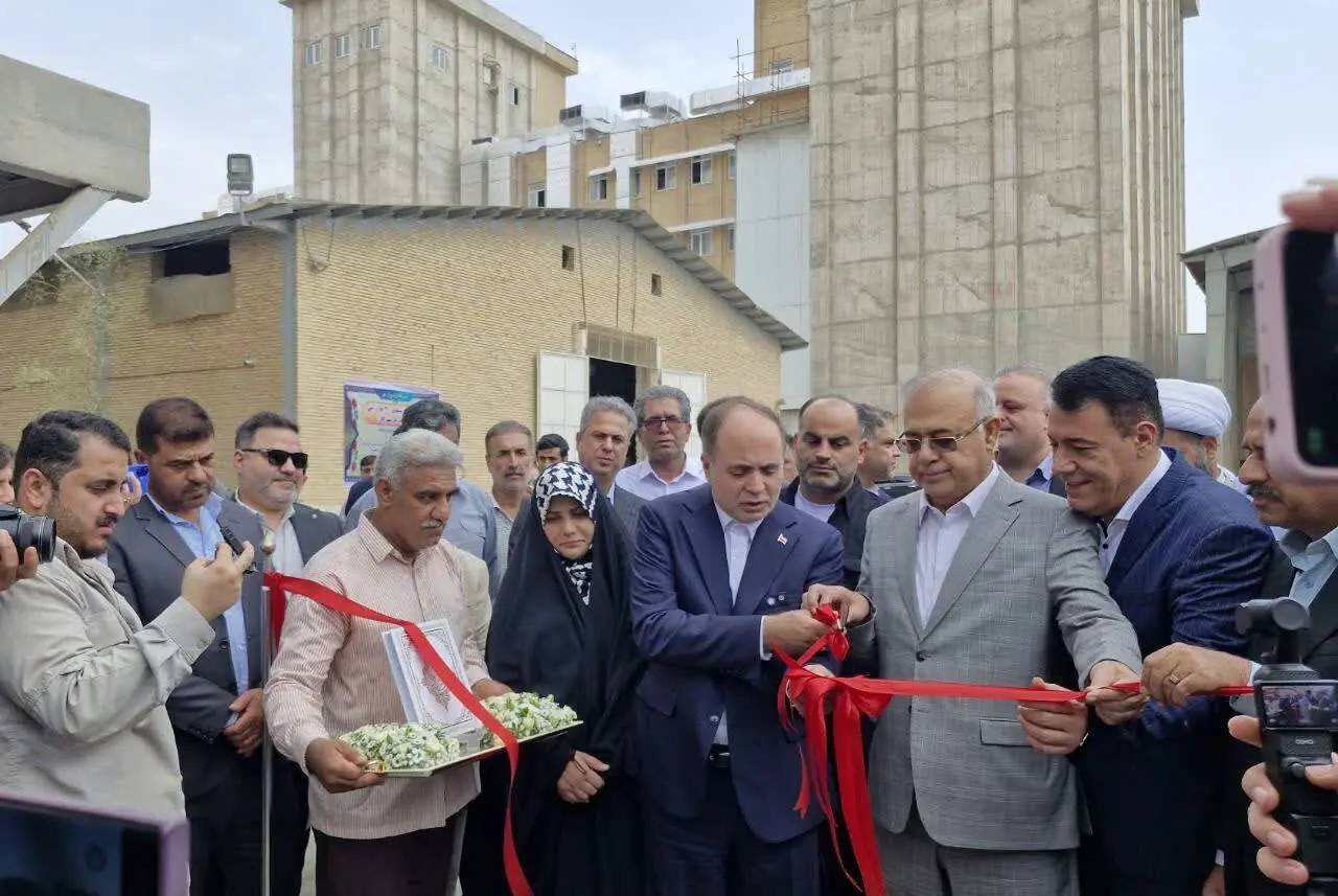 وزیر جهادکشاورزی سیلوی ۷۰ هزار تنی مروارید هرمزگان را افتتاح کرد