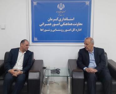 پیک امید و تماشاخانه سیار به روستاهای کرمان میرسد