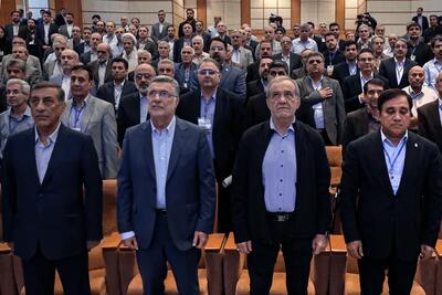  تقدیر رئیس‌جمهور از ۱۲ نام‌آور پزشکی ایران + اسامی