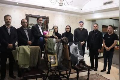 یادگارهای اکبر عبدی به موزه شهرداری اردبیل رسید/فرهنگسرایی به نام این هنرمند نامگذاری میشود