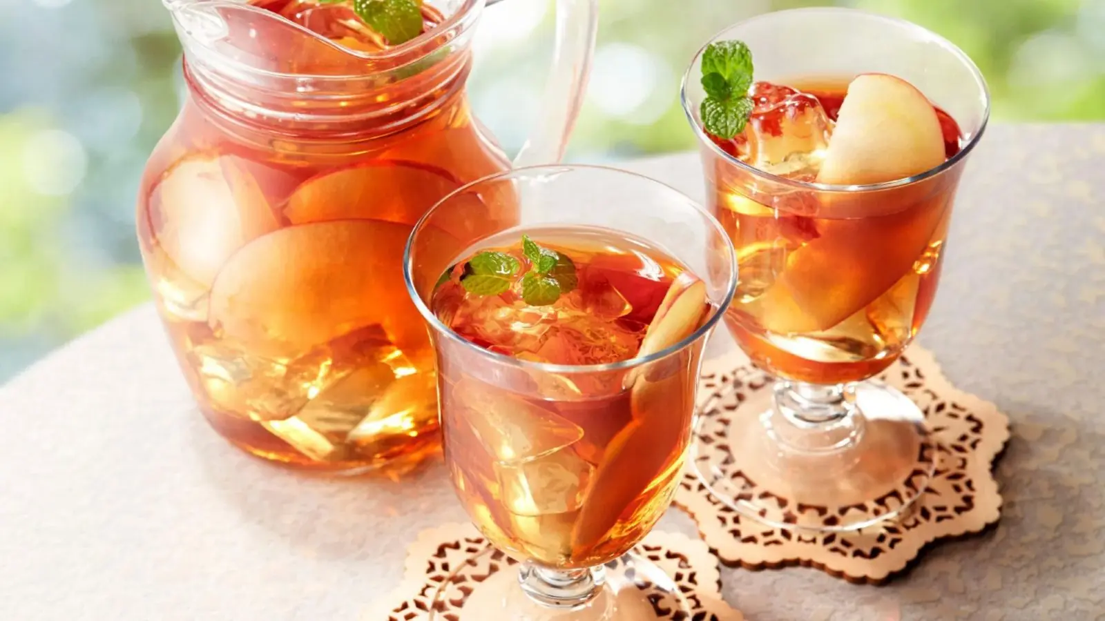 یخ چای نعنا و سیب؛ نوشیدنی خنک و خوش عطر برای روزهای گرم تابستان