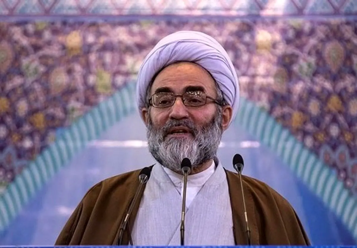 امام جمعه رشت: ناترازی بنزین با افزایش قیمت حل نمیشود