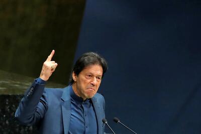 بازگردانده شدن عمران خان به زندان/ وضعیت سلامت نخست وزیر سابق پاکستان