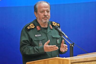 سرپرست وزارت دفاع: قدرت دفاعی امروز ایران برای جنگ طلبی نیست بلکه برای جلوگیری از جنگ و تجاوز است / این جنگ با همه سختیهایش امید ما را به آینده بیشتر کرد / شگفتانههای ما در حوزه تکنیک و تاکتیک در جنگ رمضان ارتقا یافتهتر از جنگ قبلی بود