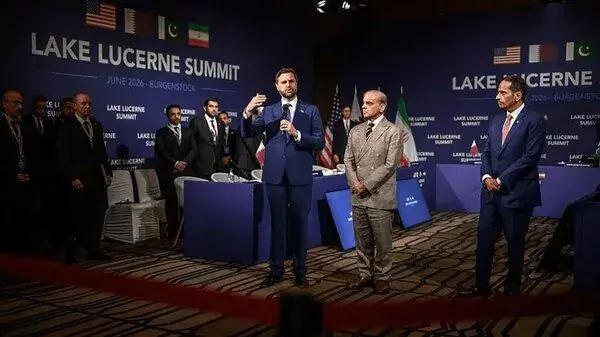 ادعای ترامپ: اگر لازم بود ۱۰۰ بار دیگر هم به ایران حمله میکردم/رویترز: تنها ۷ کشتی روز پنجشنبه از تنگه عبور کردند/روسیه: فقط تهران درباره مذاکره با آمریکا تصمیم میگیرد؛ ما بر هیچکس فشاری وارد نمیکنیم/یمن: از عبور ۴۸ کشتی متعلق به عربستان در بابالمندب جلوگیری کردیم؛ ۸ نفتکش را هم هدف قرار دادیم/ ادعای ونس: فشارهای اقتصادی بر ایران، محاسبات آنها را درباره نوع توافق، تغییر میدهد