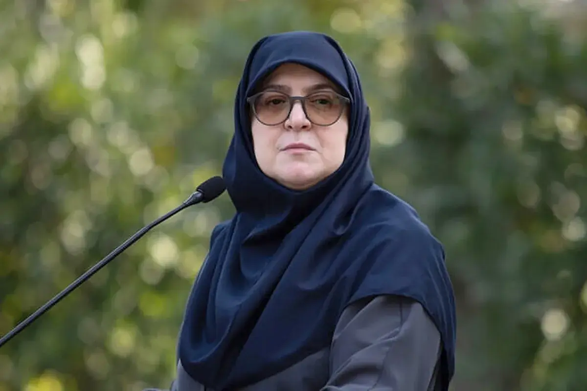 سخنگوی دولت: مطالب منتسب به عارف درباره تعیین قیمت ۸۰ هزار تومانی بنزین صحت ندارد / درباره قیمتهای جدید بنزین هنوز تصمیم نهایی اتخاذ نشده