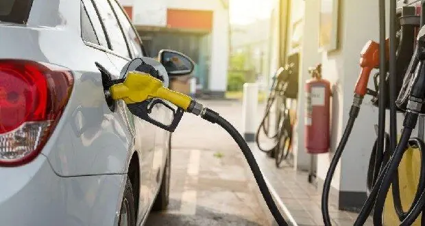 جزئیات جدید طرح سهمیهبندی بنزین؛ هزینههای سنگین برای خانوارها