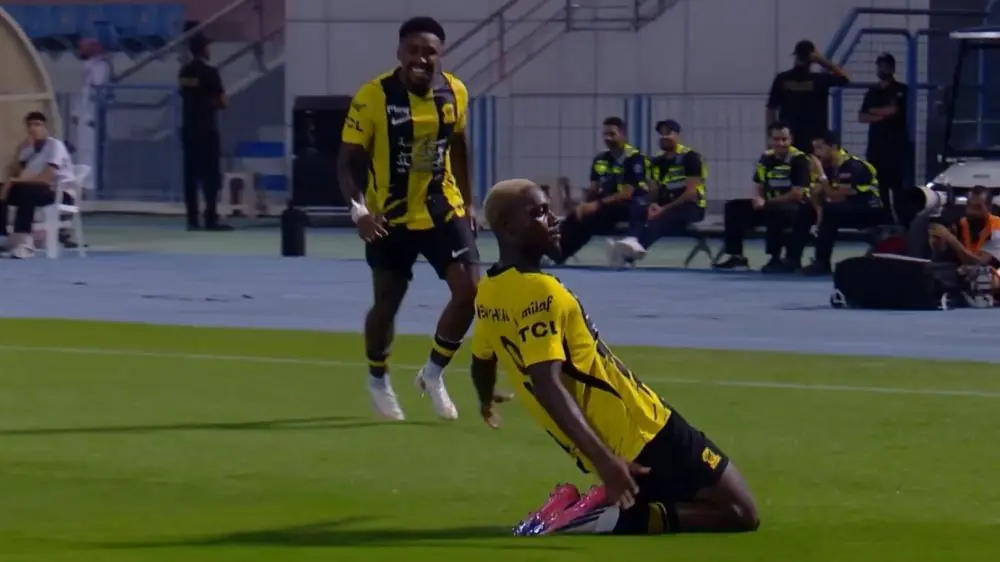 گل اول الاتحاد به القادسیه (جورج ایلنیخنا)
