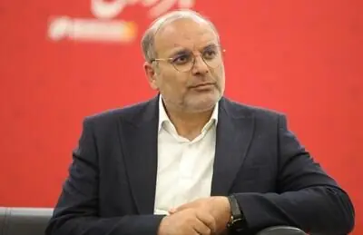 نماینده مجلس: دارو، خودرو نیست که بگویند مردم فعلا نخرند
