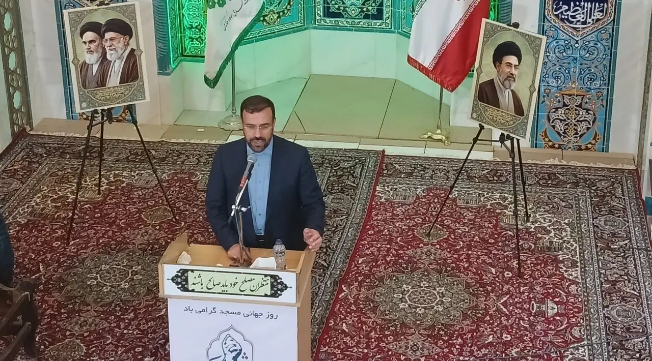  تاکید استاندار فارس بر توجه به کارکرد همه‌جانبه مساجد