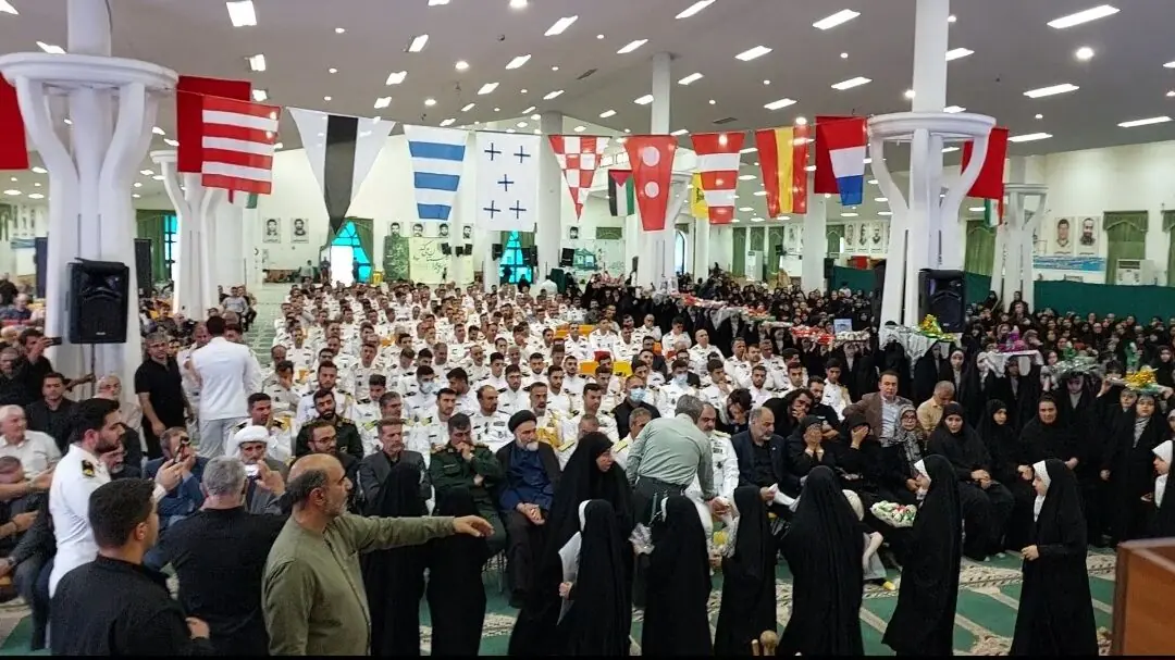 مصلای نوشهر، میعادگاه دلدادگان شهید عماد هرمزی؛ روایتی از اشک، افتخار و دلتنگی