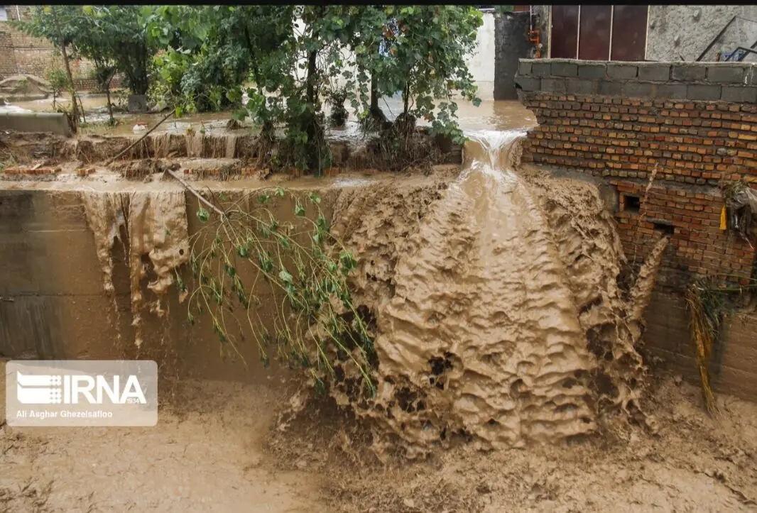 فیلم/ جاری شدن سیل در روستاهای شیروان خراسان شمالی