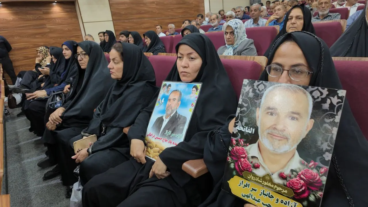 فیلم | آزادگان سرافراز استان بوشهر تجلیل شدند