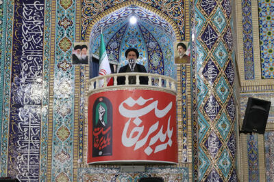امام جمعه شهرکرد: مسوولان از پشتوانه مردمی برای حل مشکلات و کنترل بازار استفاده کنند