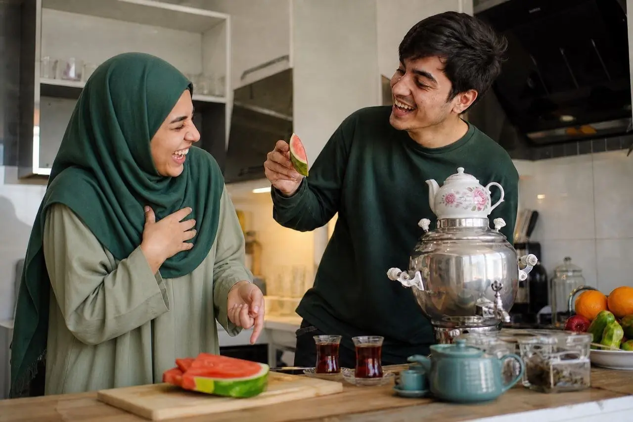 خطاهای رایج در تشخیص «شوخی» با «تمسخر»/ تاثیر شوخی بر شخصیت کودکان