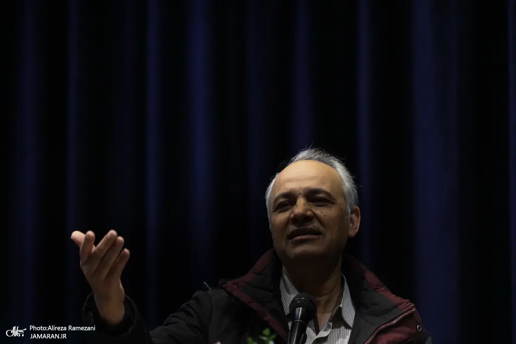 کنایه زیدآبادی به تندروها درباره «صلح شرافتمندانه» از نظر سید محمد خاتمی