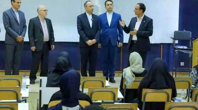 بازدید معاون نیروی انسانی ارتش از روند برگزاری کنکور سراسری ۱۴۰۵ - مردم سالاری آنلاین