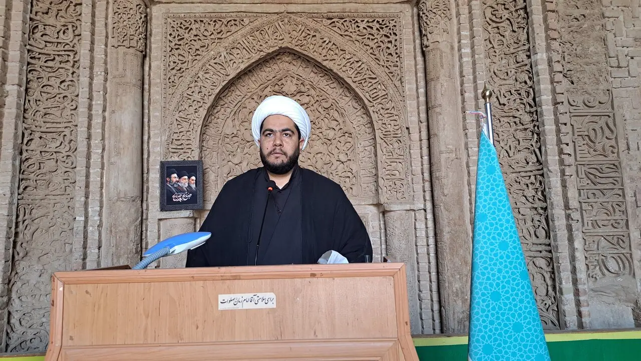  اعتقاد به امام زمان(عج) انسان را از فتنه‌های آخرالزمان نجات می‌دهد