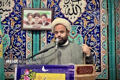 امام جمعه سیراف: ملت ایران شجاع و عاقل است