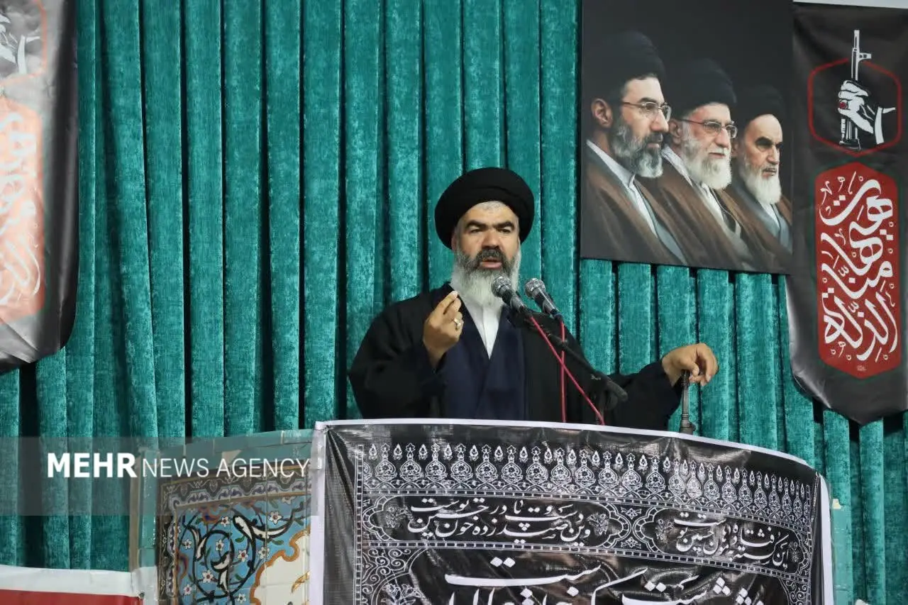 امام جمعه گلستان: صلحطلبی افراطی جامعه را آسیبپذیر میکند