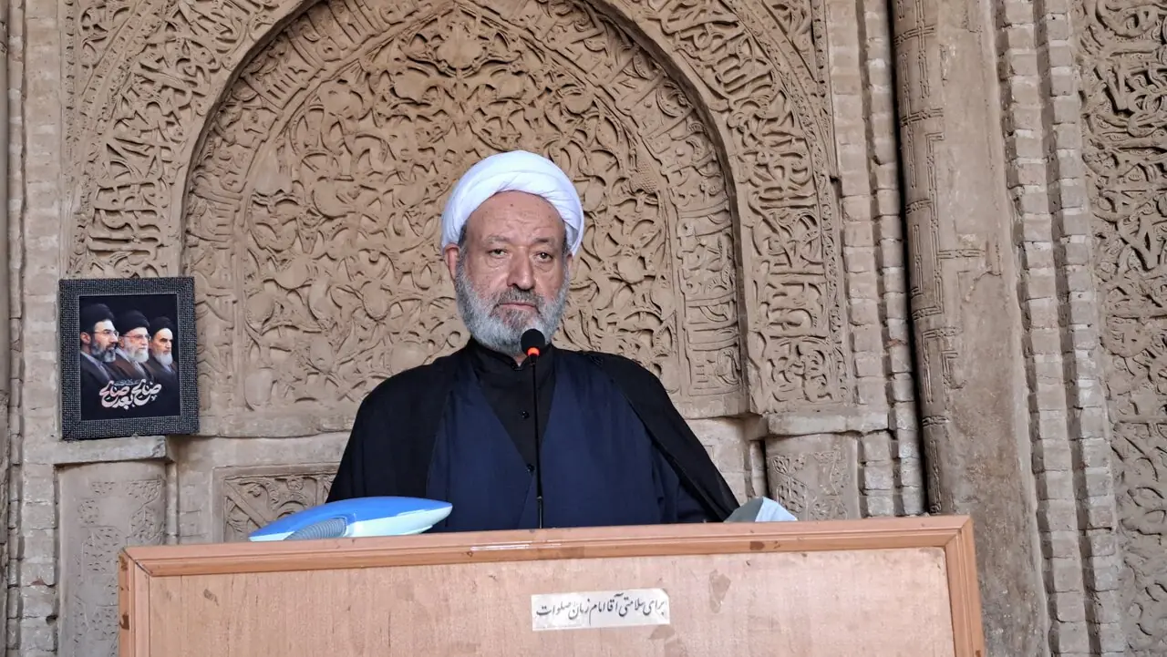  دهشیری: مسئولان باید در میان مردم و پاسخگوی مطالبات آنان باشند