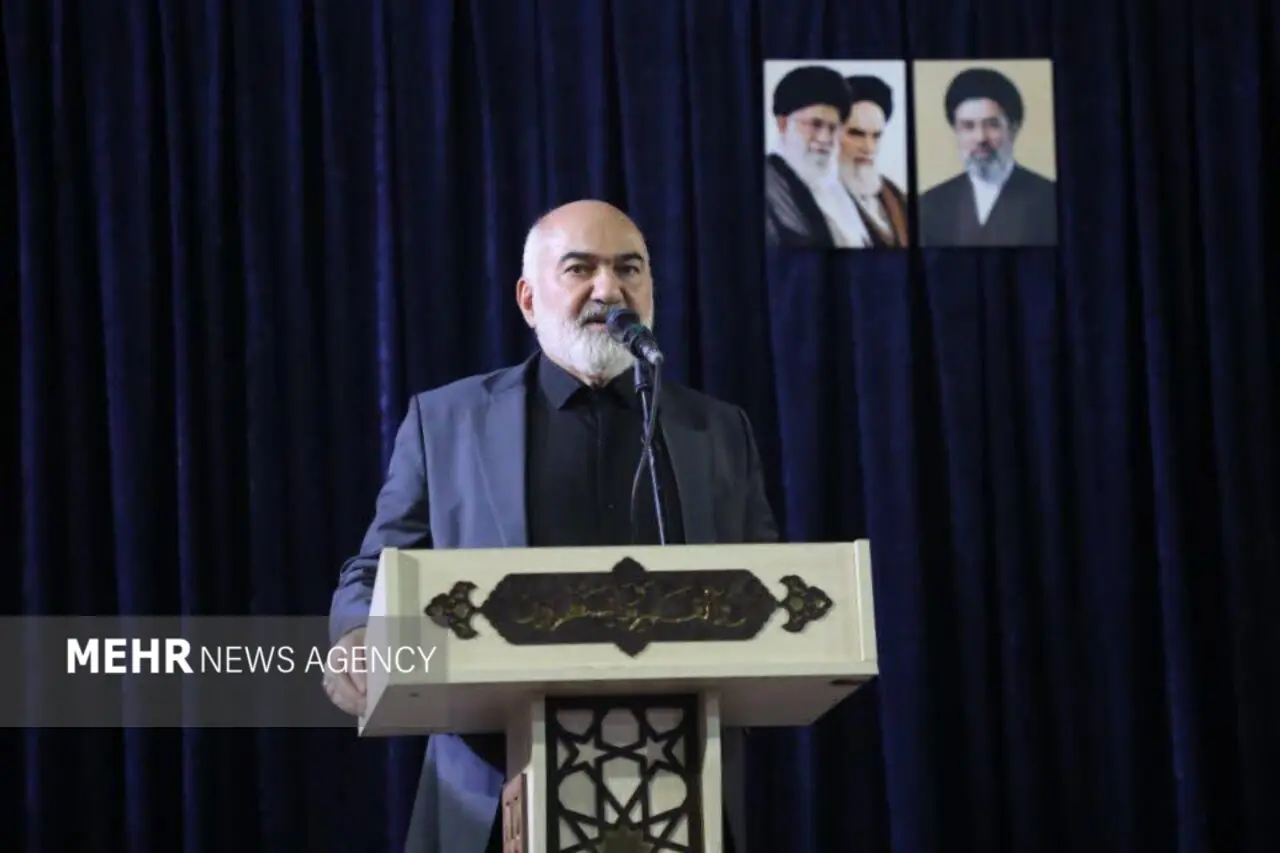 مکتب امام خامنه ای افق روشن حرکت امت اسلامی را ترسیم کرد
