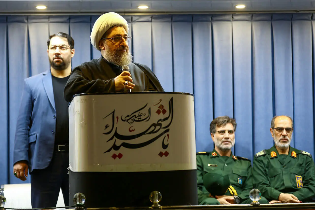 مطهریاصل: ملت ایران در دفاع از دین و استقلال کشور خسته نمیشود