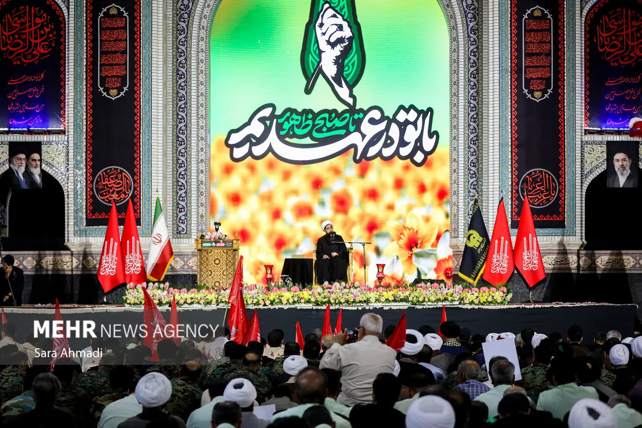 علیزاده:هنر رهبر شهید انقلاب تربیت ملتی شجاع و بصیر بود