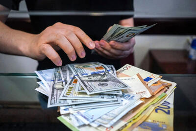 تحلیل بازار ارز امروز جمعه 30 مرداد و پیش بینی قیمت دلار فردا شنبه 31 مرداد