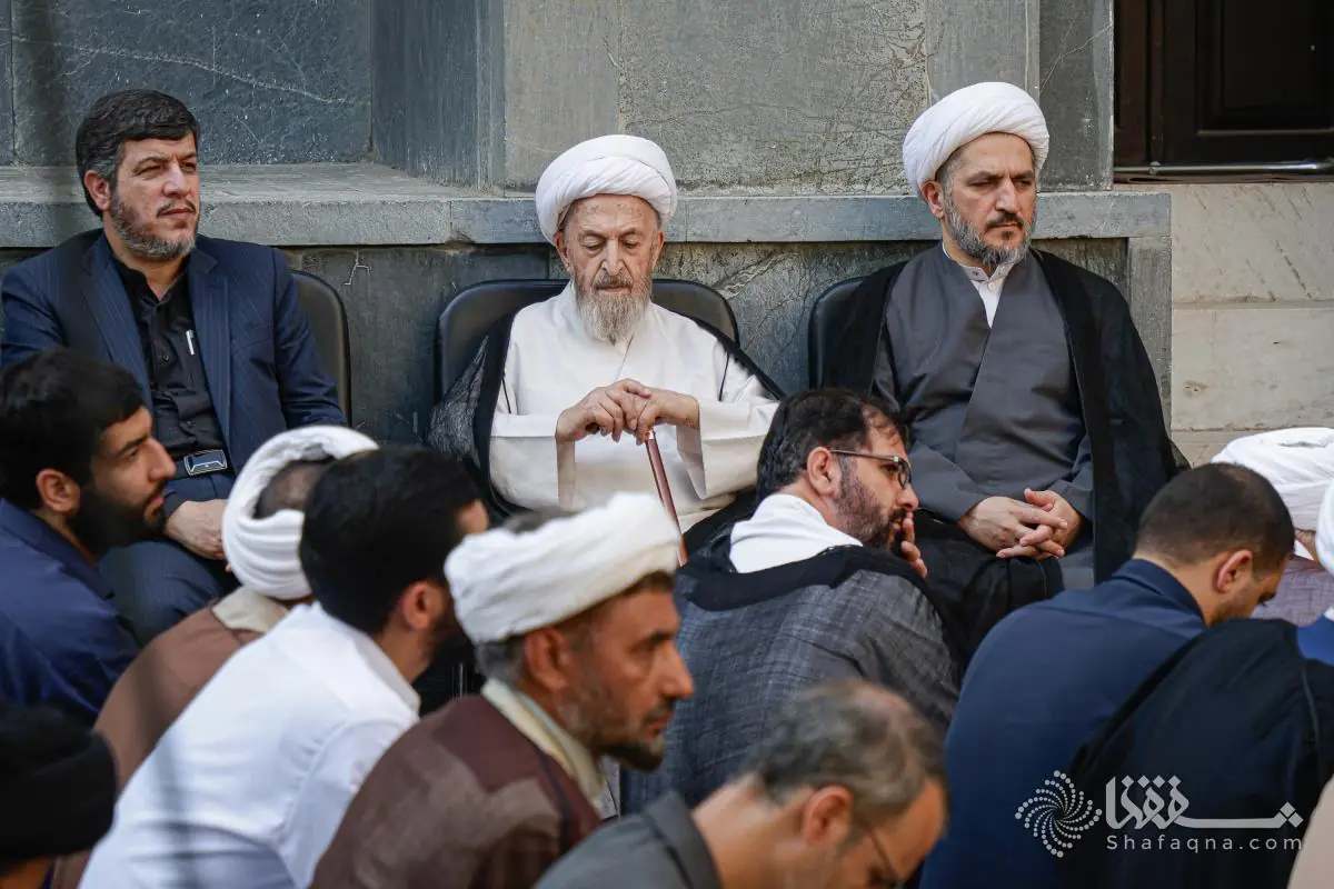  گزارش تصویری: افتتاحیه چهارمین اعتکاف علمی طلاب در حرم رضوی