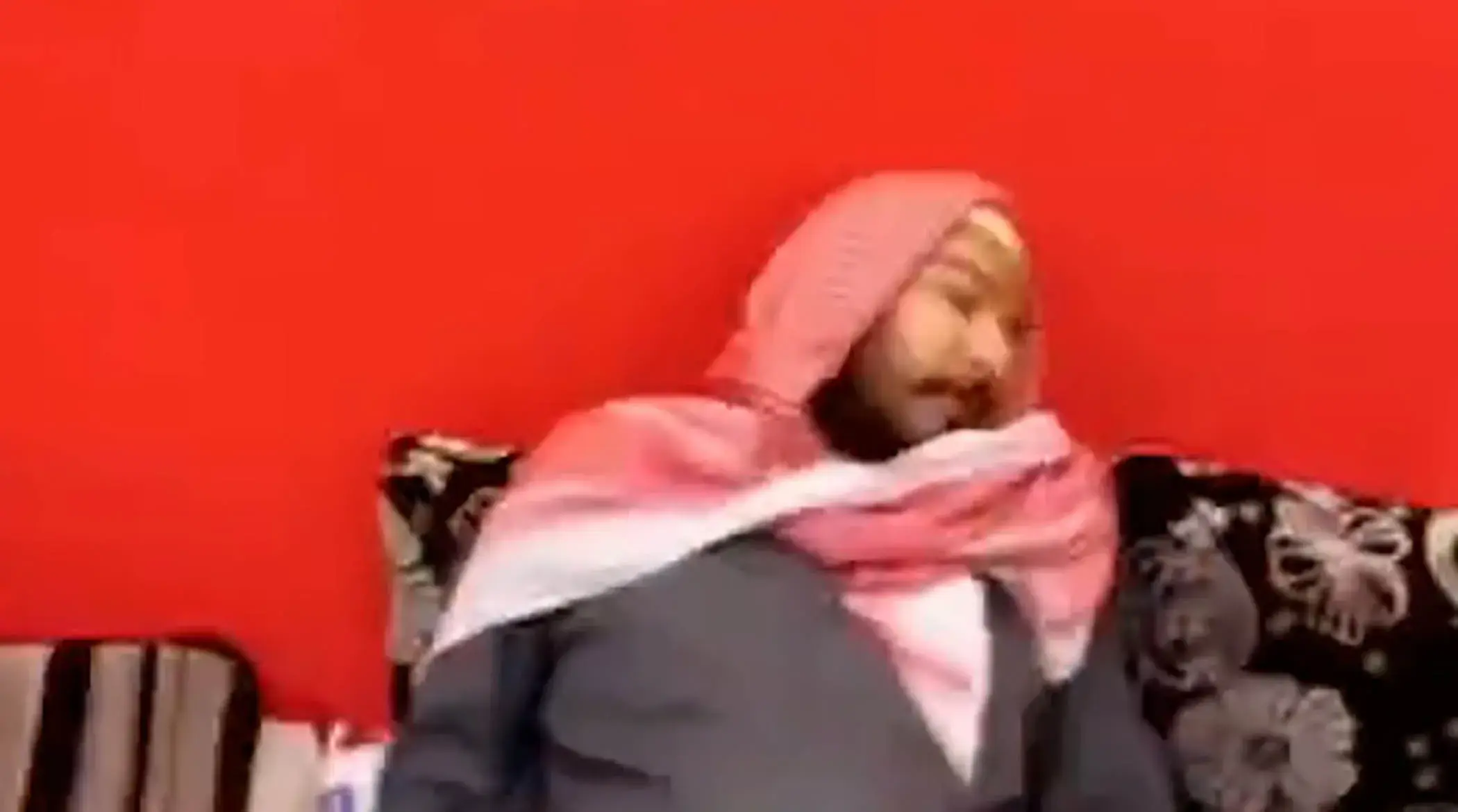  لحظات دست انداختن شیخ جن گیر
